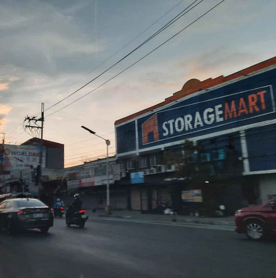 StorageMart EDSA Bangkal Storage Space Rental Makati City Philippines - image 6