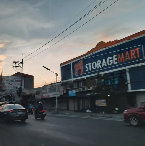 StorageMart EDSA Bangkal Storage Space Rental Makati City Philippines - image 6