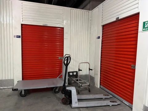 U-Storage Medellín Sede Ciudad del Río — 2