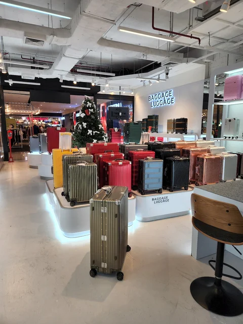 Baggage Luggage - CentralWorld — 5