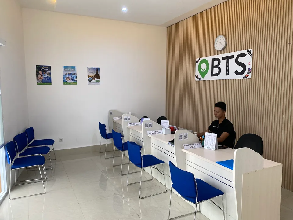 Bali Luggage Storage and Shower - Penitipan Koper, Tas & Tempat Mandi - Luggage Van Service by BTS - image 6