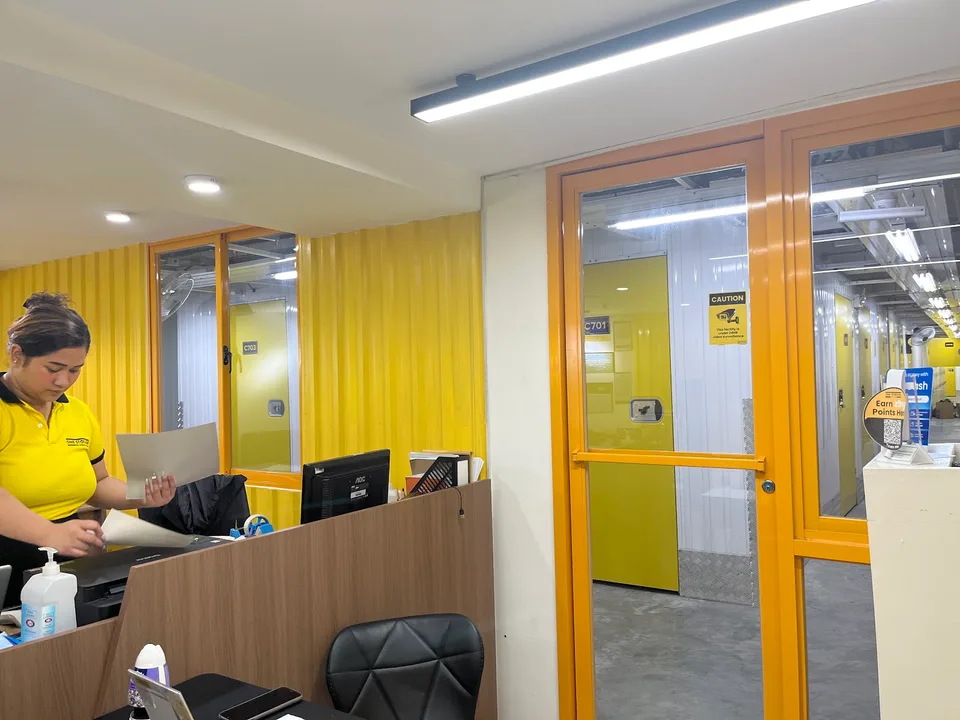 One Storage Circuit Makati - image 2