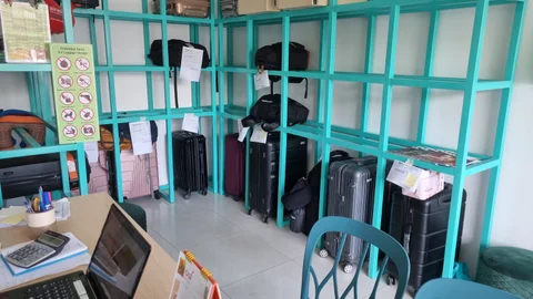 Luggage Corner — 3