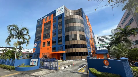 StorHub - Serangoon - image 1