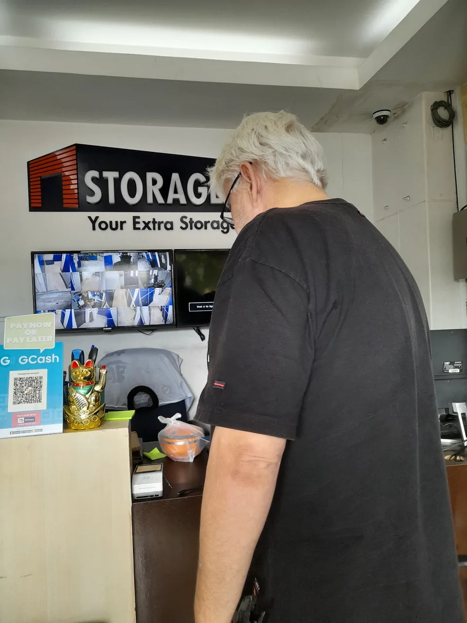 StorageMart EDSA Bangkal Storage Space Rental Makati City Philippines - image 8