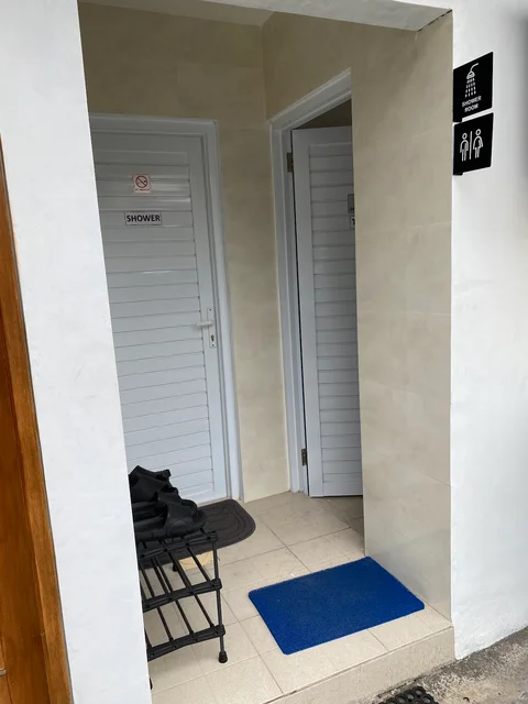 Bali Luggage Storage and Shower - Penitipan Koper, Tas & Tempat Mandi - Luggage Van Service by BTS — 3