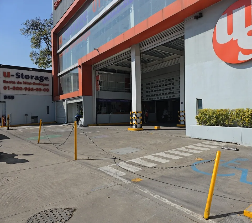 U-Storage Tlalpan 949 - image 7
