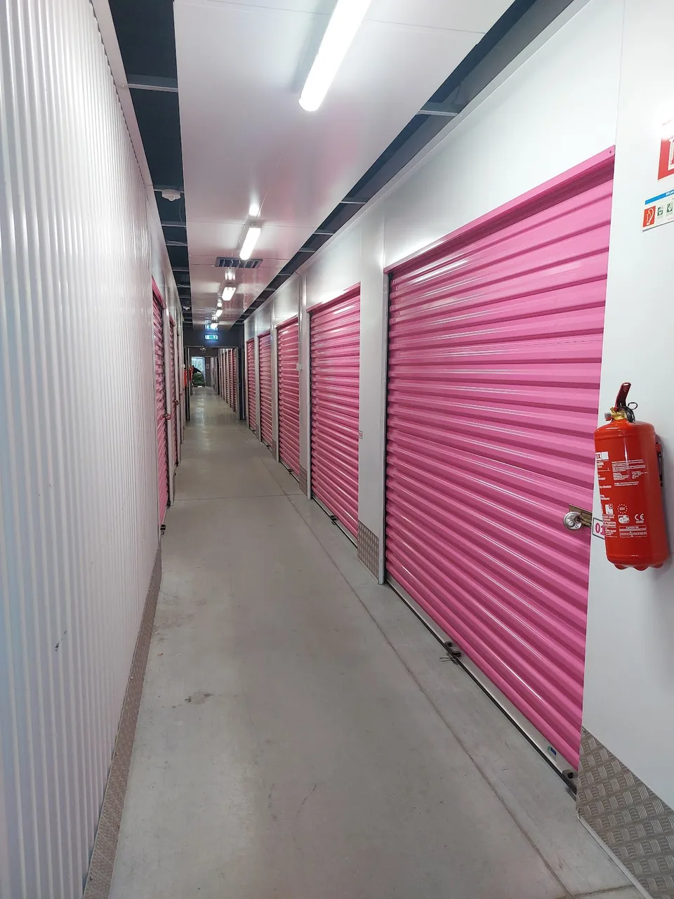 Raktár bérlés - Euro Mini Storage Hungária Kft. - image 2