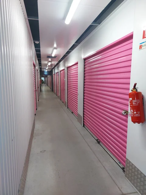 Raktár bérlés - Euro Mini Storage Hungária Kft. - image 2