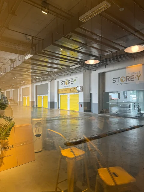 Store-Y Self Storage - image 5
