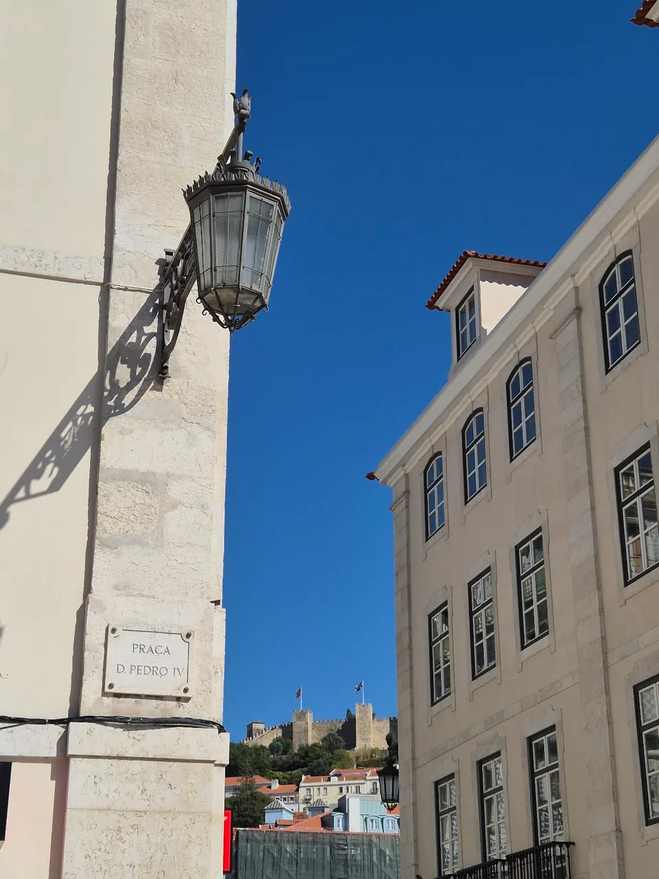 Left Luggage Lockers - Rossio Metro Station - image 8