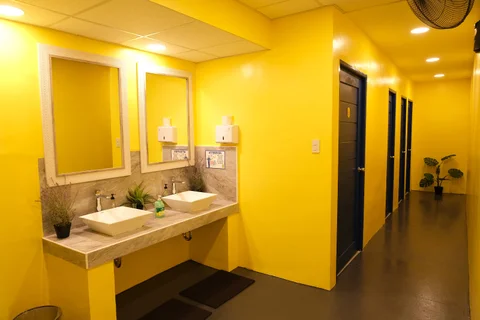 Loc&Stor 24/7 Storage Space For Rent Sucat Philippines - image 6