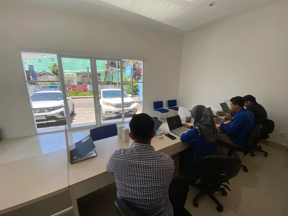 Bali Luggage Storage and Shower - Penitipan Koper, Tas & Tempat Mandi - Luggage Van Service by BTS - image 8