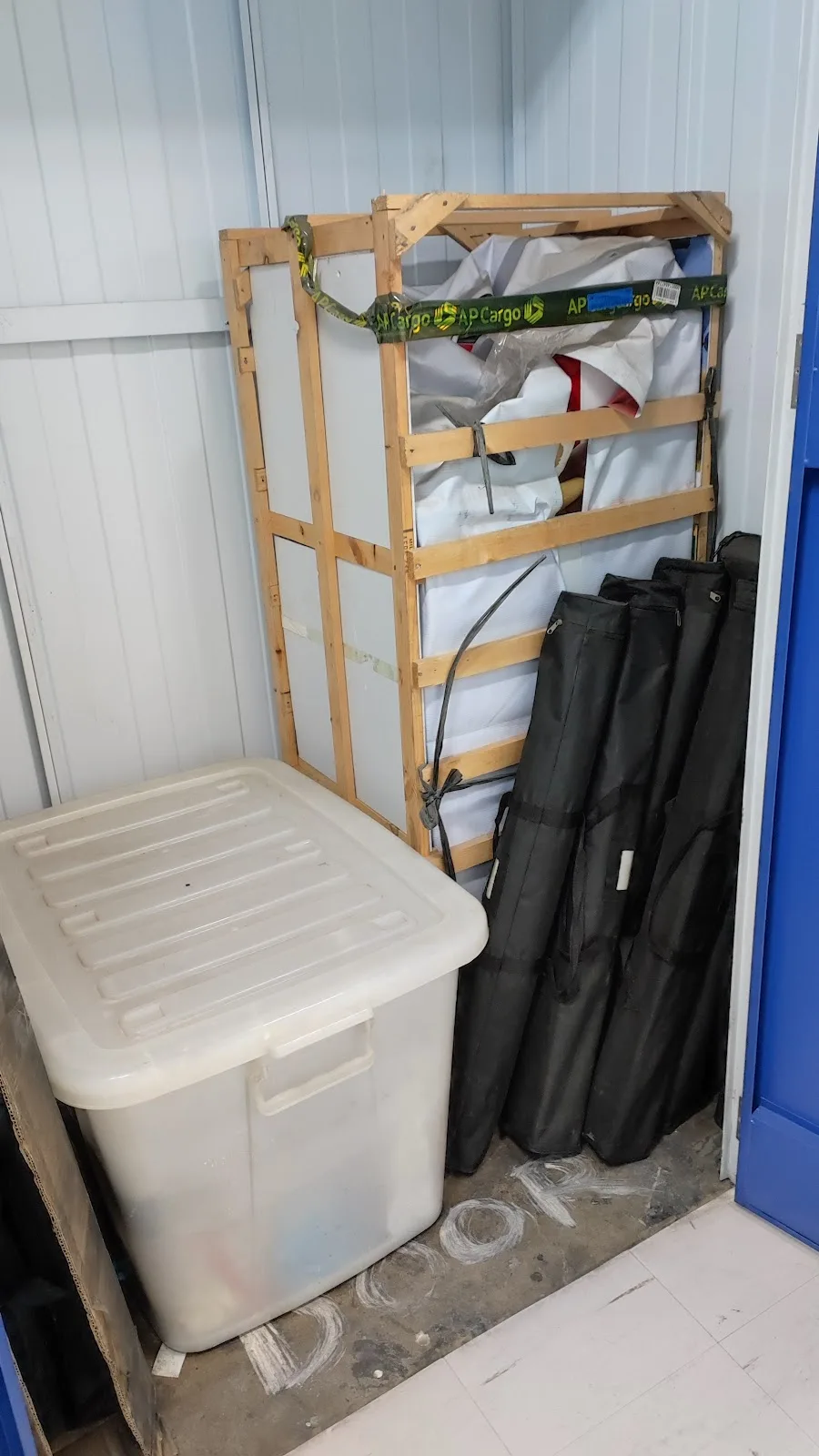 StorageMart Quezon Avenue Banawe Storage Space Rental Quezon City Philippines - image 2