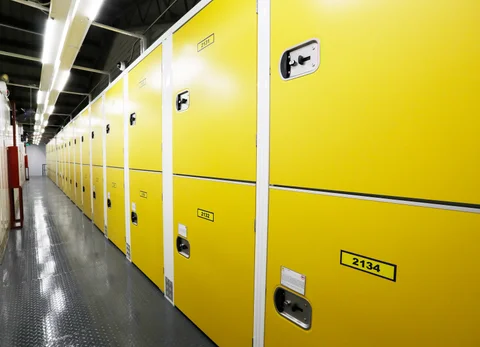 Loc&Stor 24/7 Storage Space For Rent Urban Makati Philippines - image 2