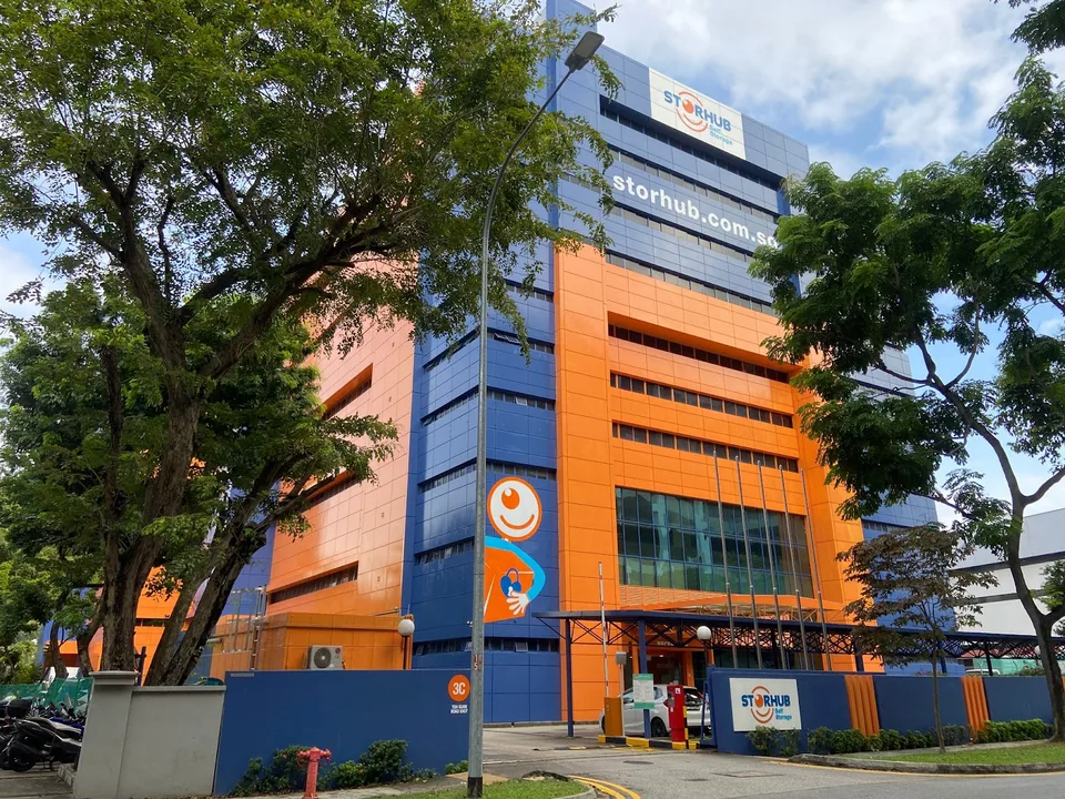 StorHub Self Storage - Jurong East - image 8