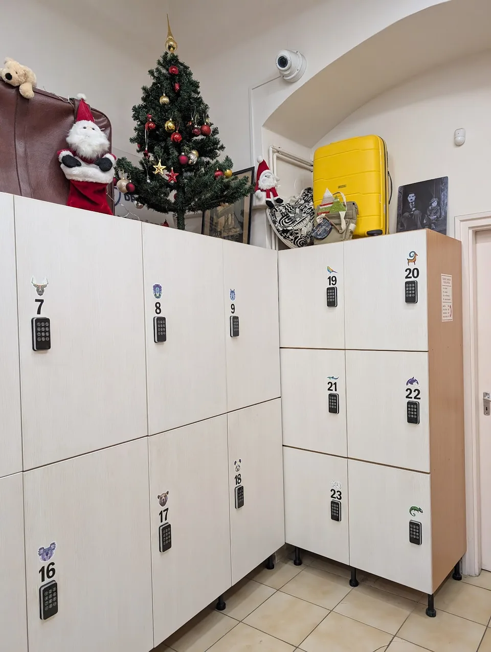 Budapest Drop&Go Luggage Storage - image 3