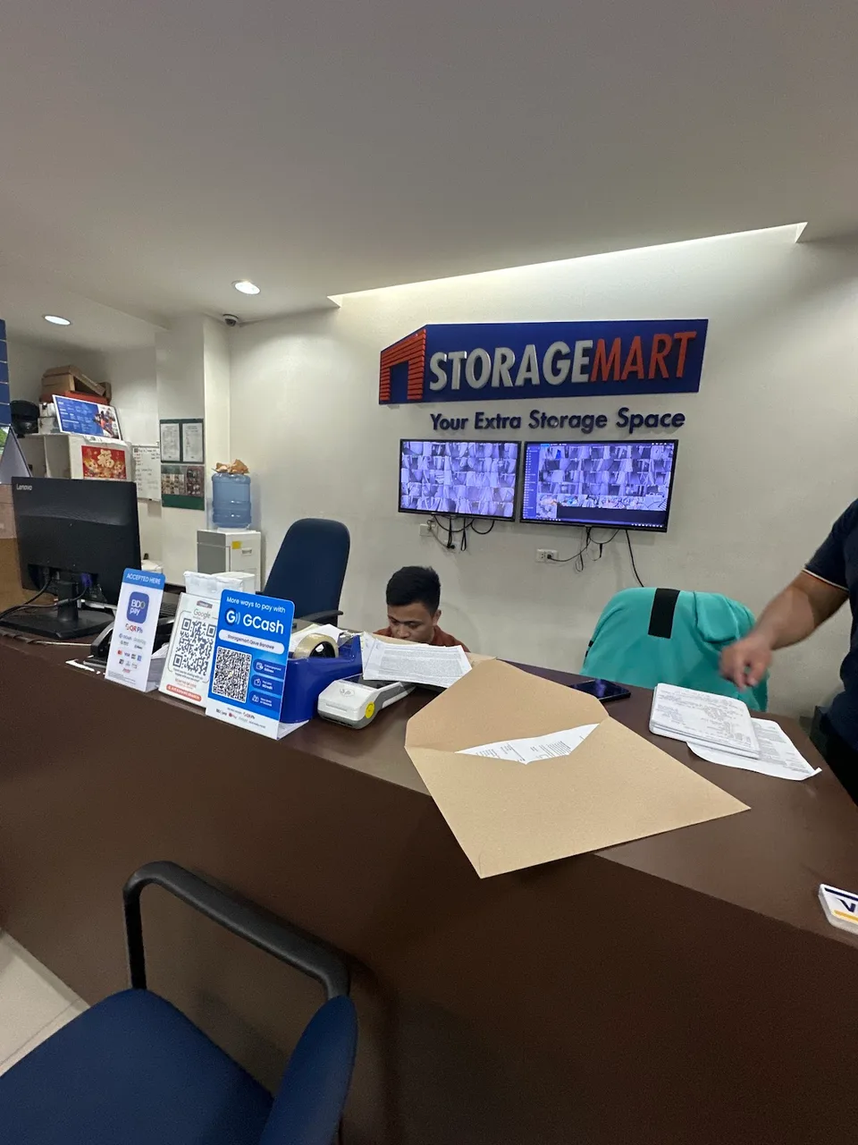 StorageMart Quezon Avenue Banawe Storage Space Rental Quezon City Philippines - image 6