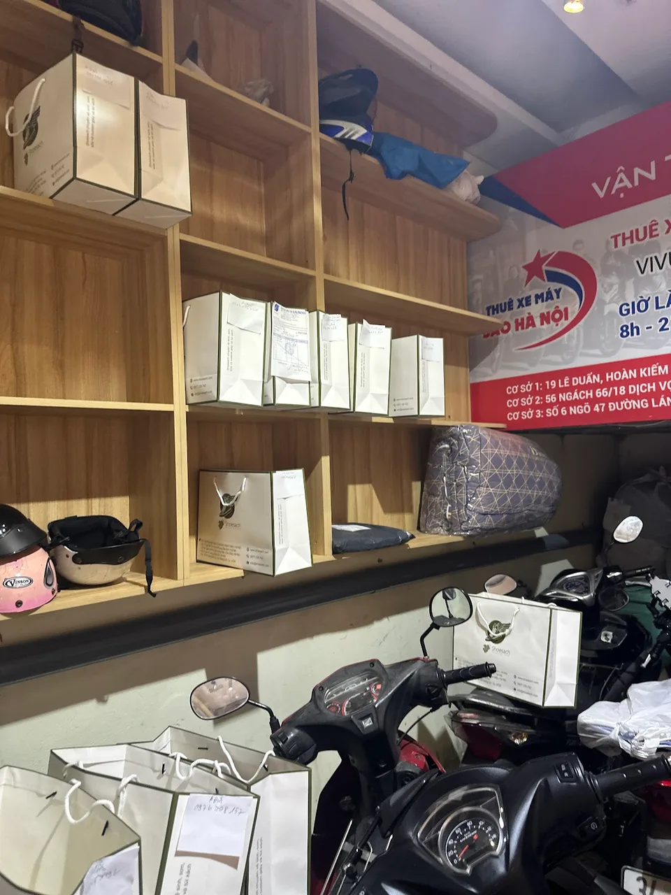 Òa Ai Đây Coffee House, Luggage Storage Service & Dịch Vụ Tư Vấn Thời Trang - image 6