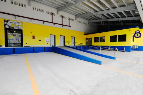 Loc&Stor 24/7 Storage Space For Rent North EDSA Quezon City Philippines