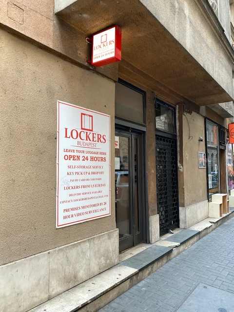 Lockers Budapest Luggage Storage - image 5