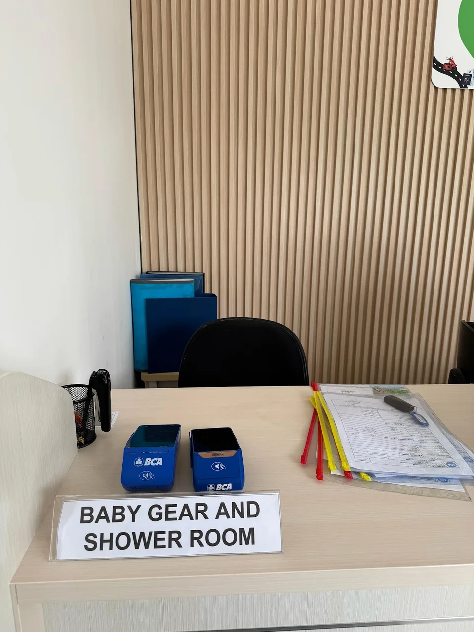 Bali Luggage Storage and Shower - Penitipan Koper, Tas & Tempat Mandi - Luggage Van Service by BTS - image 4