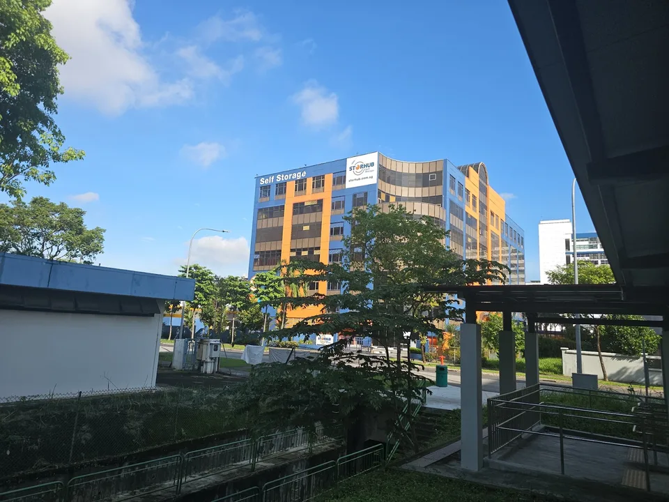 StorHub - Serangoon - image 5