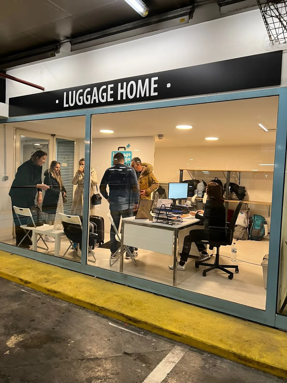 Luggage Storage Lisbon Colombo | Benfica - image 4