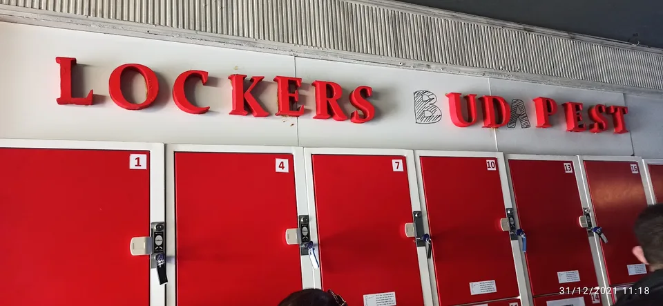 Lockers Budapest Luggage Storage - image 6