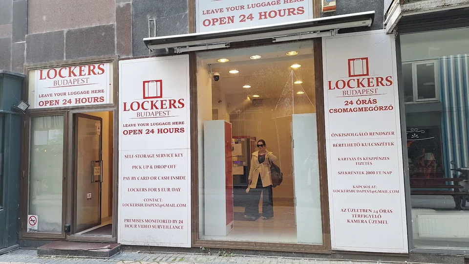 Lockers Budapest Luggage Storage - image 3