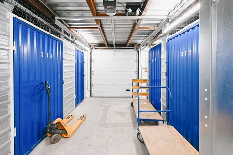 Self Store Újbuda - Raktár bérlés - image 2