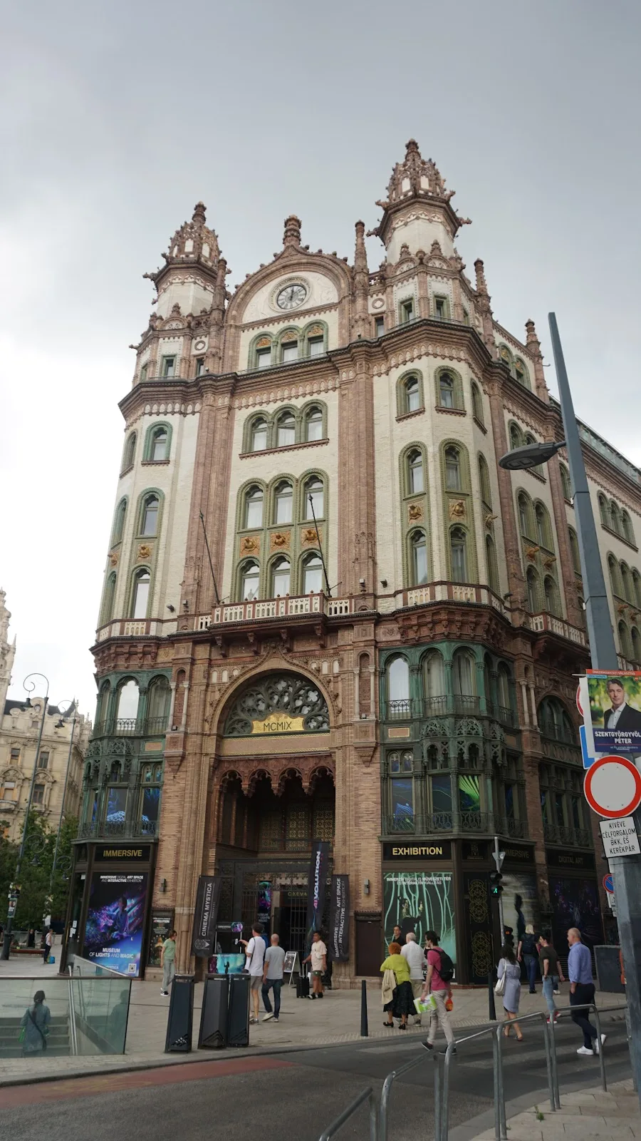 Budapest Luggage Storage Váci - image 8