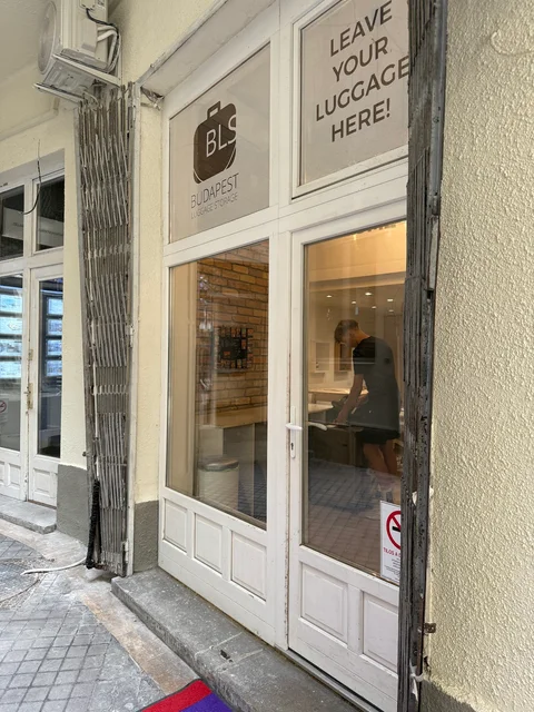 Budapest Luggage Storage Váci - image 3