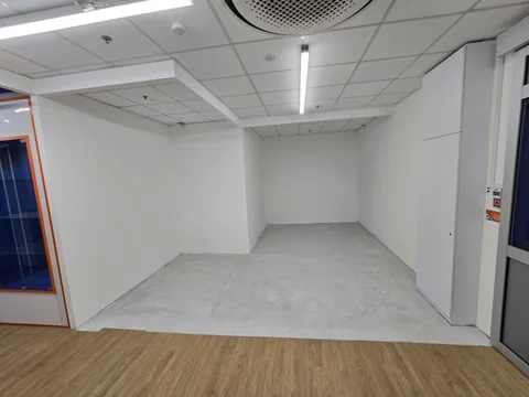 StorHub - Serangoon - image 6