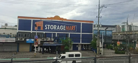 StorageMart EDSA Bangkal Storage Space Rental Makati City Philippines - image 1