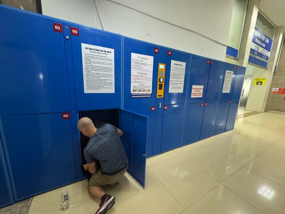 Automatic Luggage Storage Locker at Hanoi Train Station - image 4