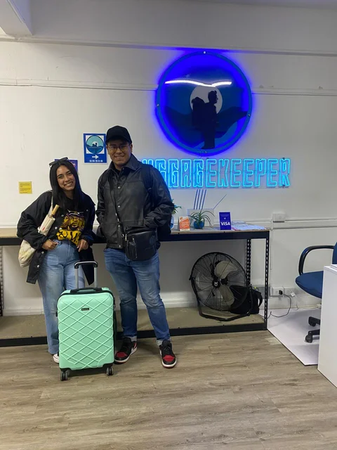 Luggage Keeper Lockers for baggage — 2