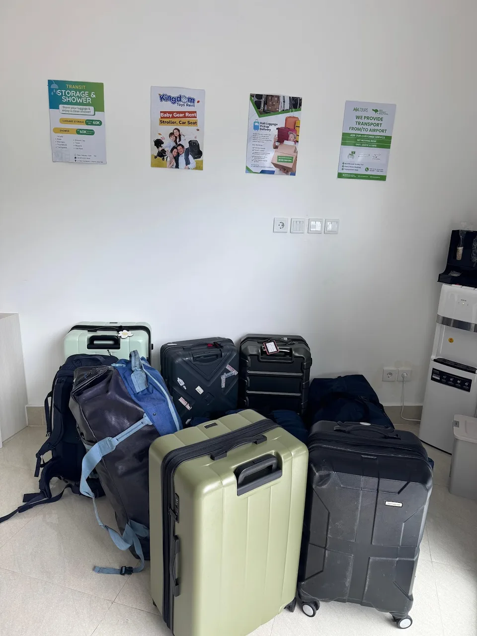 Bali Luggage Storage and Shower - Penitipan Koper, Tas & Tempat Mandi - Luggage Van Service by BTS - image 7