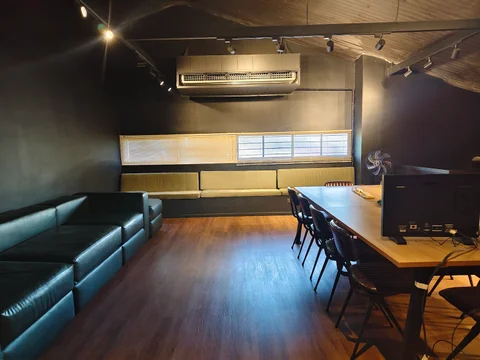 StorageMart Yakal Storage Space Rental Makati City Philippines - image 5