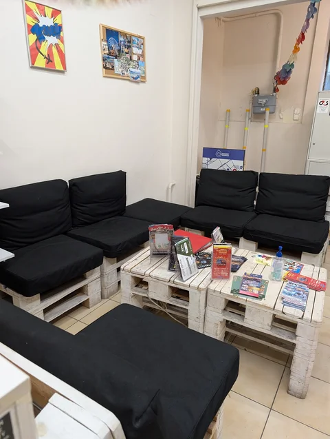 Budapest Drop&Go Luggage Storage - image 7