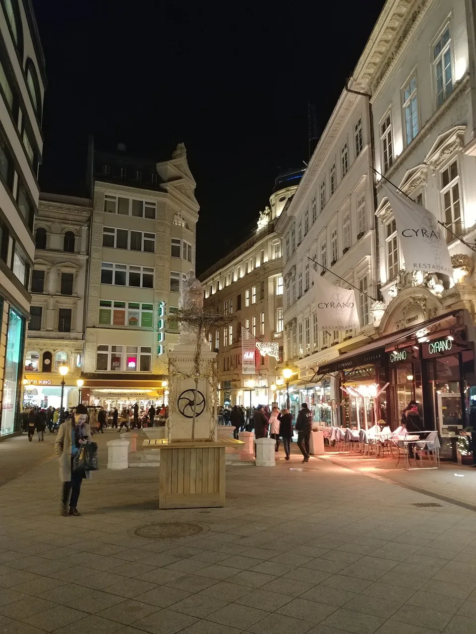 Luggage Storage Budapest Hi5 - image 8